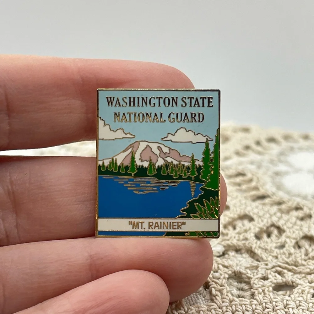 Washington State National Guard‎ Pin